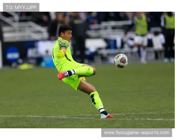 坎内洛侧身反击练习越发凶狠